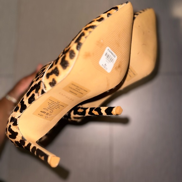 ‼️SALE‼️ Express leopard heeled booties - Picture 4 of 5